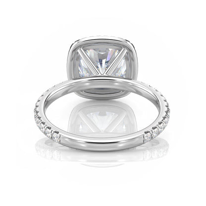 Inel de logodnă Cushion Halo cu moissanite
