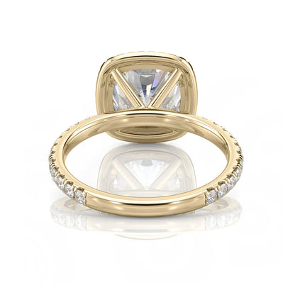Inel de logodnă Cushion Halo cu moissanite, aur galben
