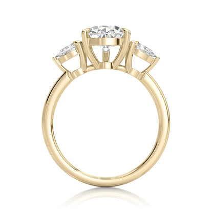 Inel de Logodnă – Moissanite Pear Trilogy, aur galben