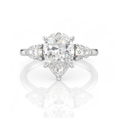 Inel de Logodnă – Diamant de Laborator Pear Trilogy