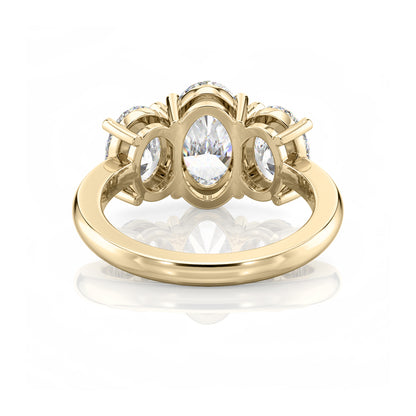 Inel de Logodnă – Moissanite Oval Trilogy