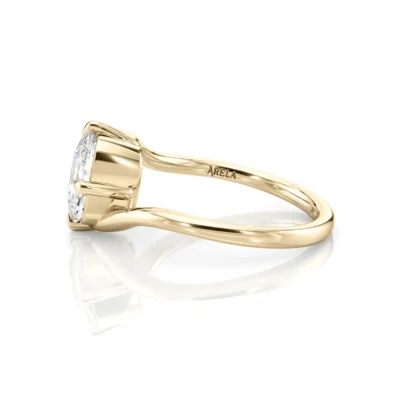 Inel de Logodnǎ – Moissanite Elongated Cushion RAPTURE